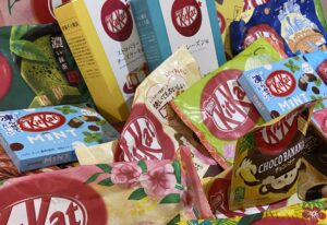 Japanese kit kat tasting challenge