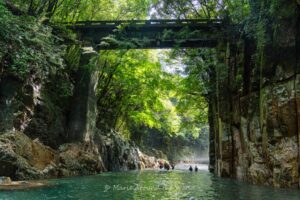 taizako canyon-oita-river-trekking-bridge